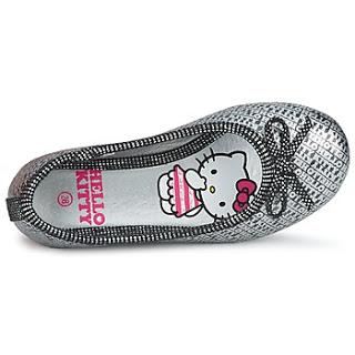 Scarpe Hello Kitty, il sogno di ogni bambina.