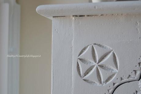 Restyling di un mobile etnico-shabby&Countrylife.blogspot.it