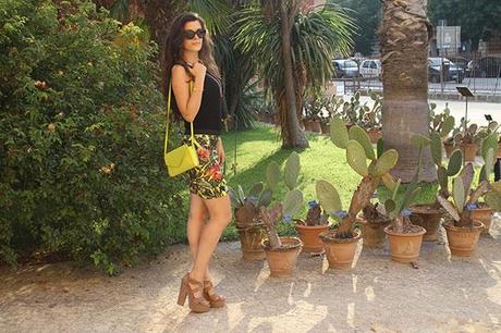 Fluo, Flowers and me Alessandra Razete The Fashion Jungle