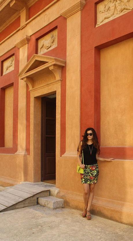 Fluo, Flowers and me Alessandra Razete The Fashion Jungle