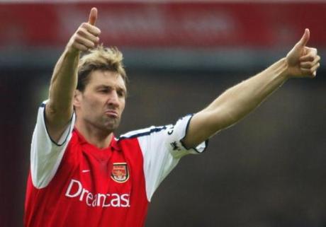 Tony Adams, il clown a cavallo del cannone