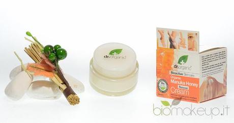 Pelle libera dalle imperfezioni con il miele di Manuka Optima Naturals 02 Pelle libera dalle imperfezioni con il miele di Manuka, foto (C) 2013 Biomakeup.it