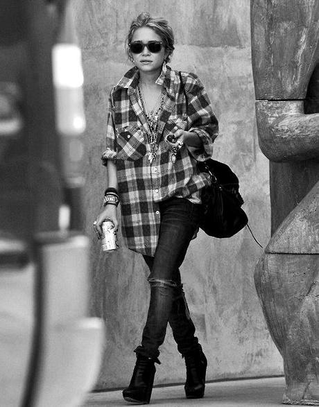 Grunge via Mary-Kate Olsen. CLICK THE PIC and Learn how you can EARN MONEY while surfing on Pinterest!  http://www.free-share-now.org