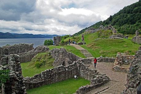 Urquhart_Castle