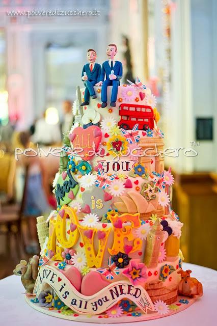 gay wedding cake polveredizucchero.it