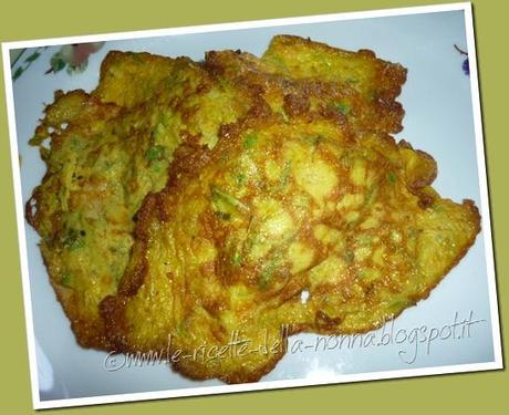 Frittelle di zucchine e fiori di zucca (9) Frittelle di zucchine e fiori di zucca (9)