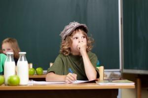 bambini distratti a scuola