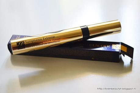 Estée Lauder, Sumptuous Extreme Multiplying Volume Mascara - Review and swatches