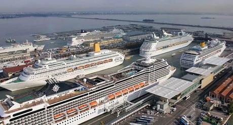 21 Settembre 2013: record grandi navi a Venezia. Assessore all’Ambiente Bettin chiede l’applicazione immediata del numero chiuso