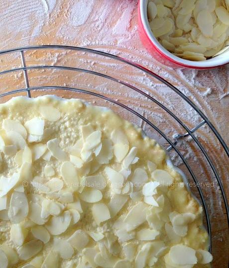 Crostata con crema frangipane, confettura di mirtilli e pesche... una dolcezza infinita!