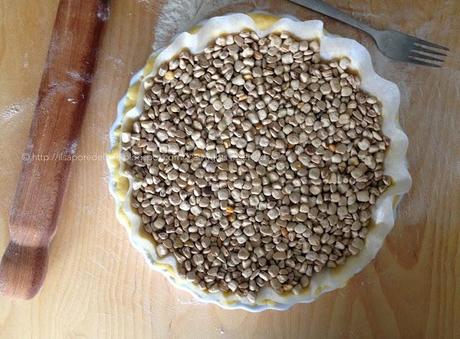 Crostata con crema frangipane, confettura di mirtilli e pesche... una dolcezza infinita!