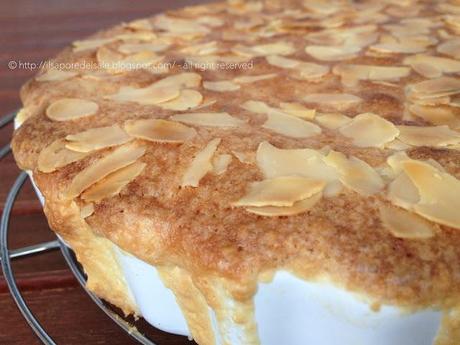 Crostata con crema frangipane, confettura di mirtilli e pesche... una dolcezza infinita!