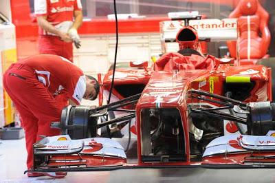 GP. Singapore: Ala anteriore in configurazione Spa e scarichi corti sulla Ferrari F138