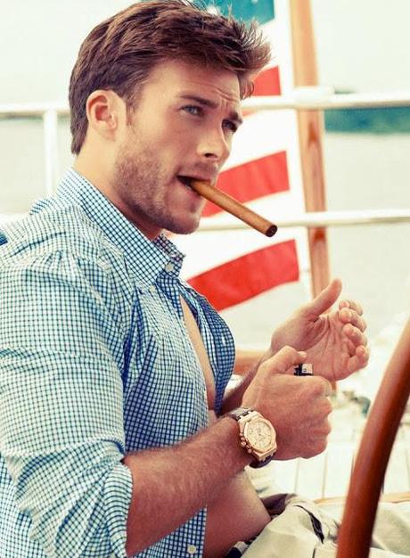 Scott Eastwood - sguardo sexy come papà Clint!