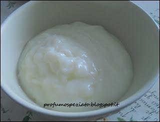 A SCUOLA DI CUCINA: crema pasticcera light (senza uova) A SCUOLA DI CUCINA: crema pasticcera light (senza uova)