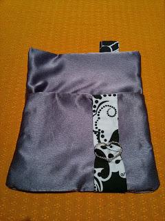 Pochette viola chiaro con fibbia