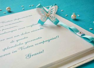 Matrimonio in blu: partecipazioni eleganti blu, ideali anche per comunione o cresima ragazzo, ventagli apribili, guestbook personalizzato