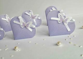 Scatoline porta confetti color lilla, segnaposto gustosissimi con scatoline di marshmallow!