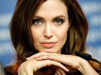 Doppia mastectomia Angelina Jolie