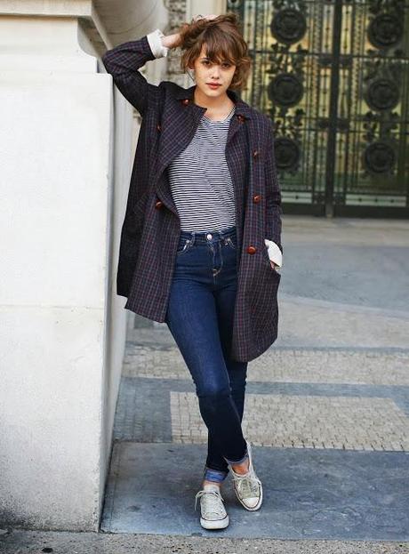 PARIS FASHION WEEK: STREET STYLE PARIS FASHION WEEK: STREET STYLE