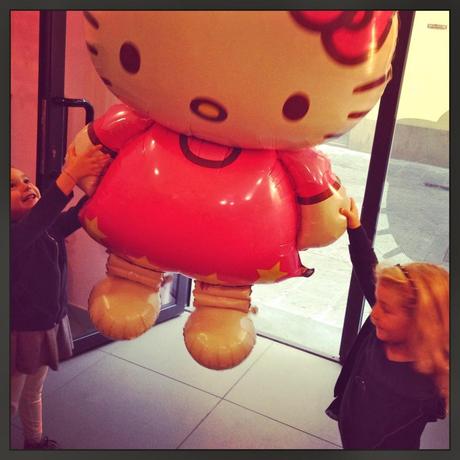 Nuovo TEMPORARY STORE HELLO KITTY BY CAMOMILLA! IMG_2251