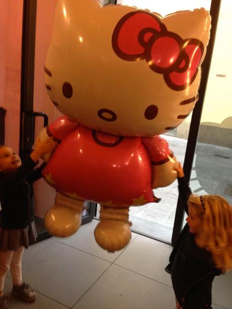 Nuovo TEMPORARY STORE HELLO KITTY BY CAMOMILLA! IMG_2250