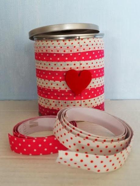 Barattoli di caffè e fabric masking tapes