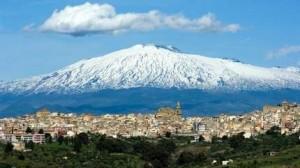 Sicilia: come si conservava la neve per la tradizionale granita