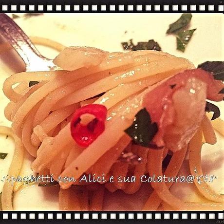 Spaghetti con alici e sua colatura
