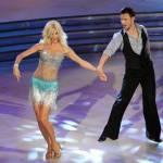 Victoria Silvstedt sexy a “Ballando con le stelle” (video)