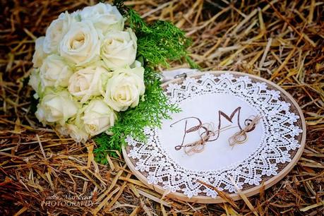 Mari Crea Photography Burlap and Lace wedding