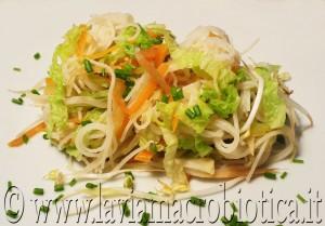 Noodles di riso con verdure