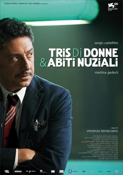 Tris di donne e abiti nuziali – la recensione di Sandro