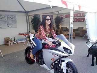 GUIDARE MOTO E SUV DA CIECHI (IN PISTA) GUIDARE MOTO E SUV DA CIECHI (IN PISTA)