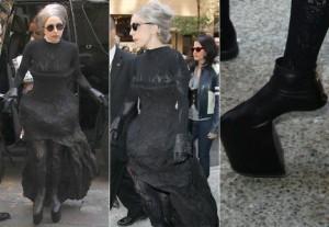 Lady Gaga e le sue 'scarpe' assurde