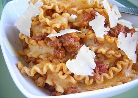 Ragu Bolognese Tradizionale (e Ufficiale) in meta' tempo con la pentola a pressione!