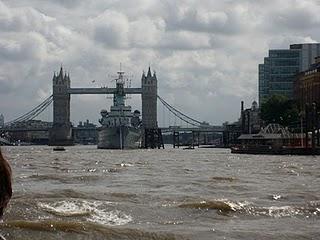 TOWER BRIDGE EXHIBITION ponte famoso Londra visto 