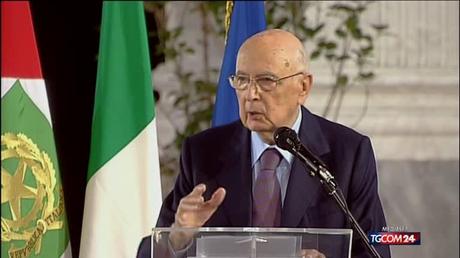 Rassegna stampa del 9 ottobre 2013: scontro Napolitano grillini, sequestro beni al boss, C 4 video 2000939 upiThumbnail Rassegna stampa del 9 ottobre 2013: scontro Napolitano grillini, sequestro beni al boss,