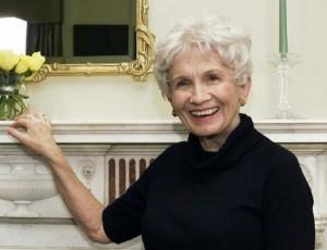 Alice Munro riveve il Premio Nobel 2013 per la Letteratura: la prima donna premiata quest’anno