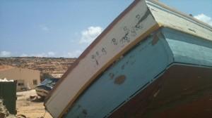 Ancora strage di migranti. 34 morti recuperati Ancora strage di migranti, con un barcone naufragato nel Canale di Sicilia. Fino ad ora 34 morti recuperati.