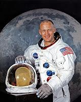 Tema: Buzz Aldrin, secondo uomo ad aver calpestato il suolo lunare