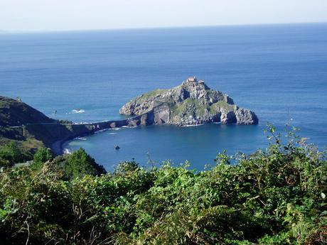 I suggestivi 237 scalini, fino alla chiesetta di San Juan de Gaztelugatxe, nei Paesi Baschi