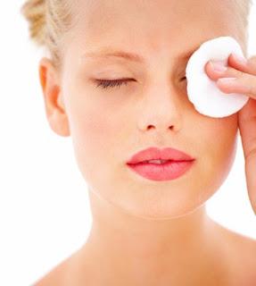 Viso: le fasi di una corretta pulizia - The phases for a correct facial cleansing