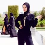 Rihanna espulsa dalla moschea di Abu Dhabi04