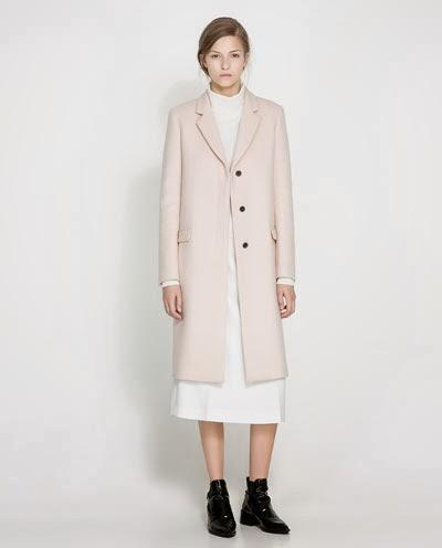 TUTTE IN VESTAGLIA? IL MICRO TREND  DEL PINK COAT.