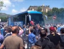 [FLASH] Tifosi del Marsiglia lanciano pietre sul Bus del Napoli 
