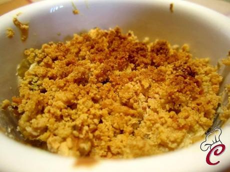 Crumble integrale di melanzane croccanti in crema di ricotta e la rivelazione di un debole Crumble integrale di melanzane croccanti in crema di ricotta e la rivelazione di un debole