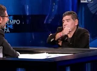 Maradona: il mio è stato un gesto popolare, non volevo offendere (Ansa)