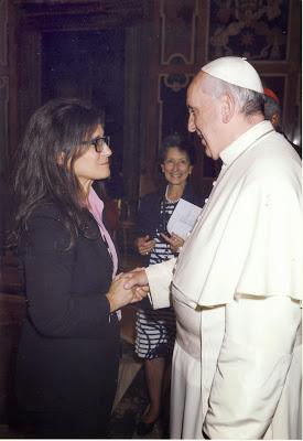 La prof. Lorella Congiunti Vice Rettore della Pontificia Università Urbaniana in udienza da Papa Francesco