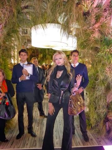 Милан -открытие ногово бутика Hermès в Монтечаполеоне. Милан -открытие ногово бутика Hermès в Монтечаполеоне.